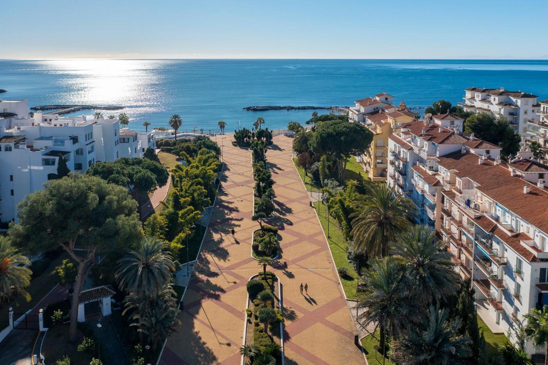 Moderno Y Luminoso En Gaviotas- Puerto Banus Lägenhet